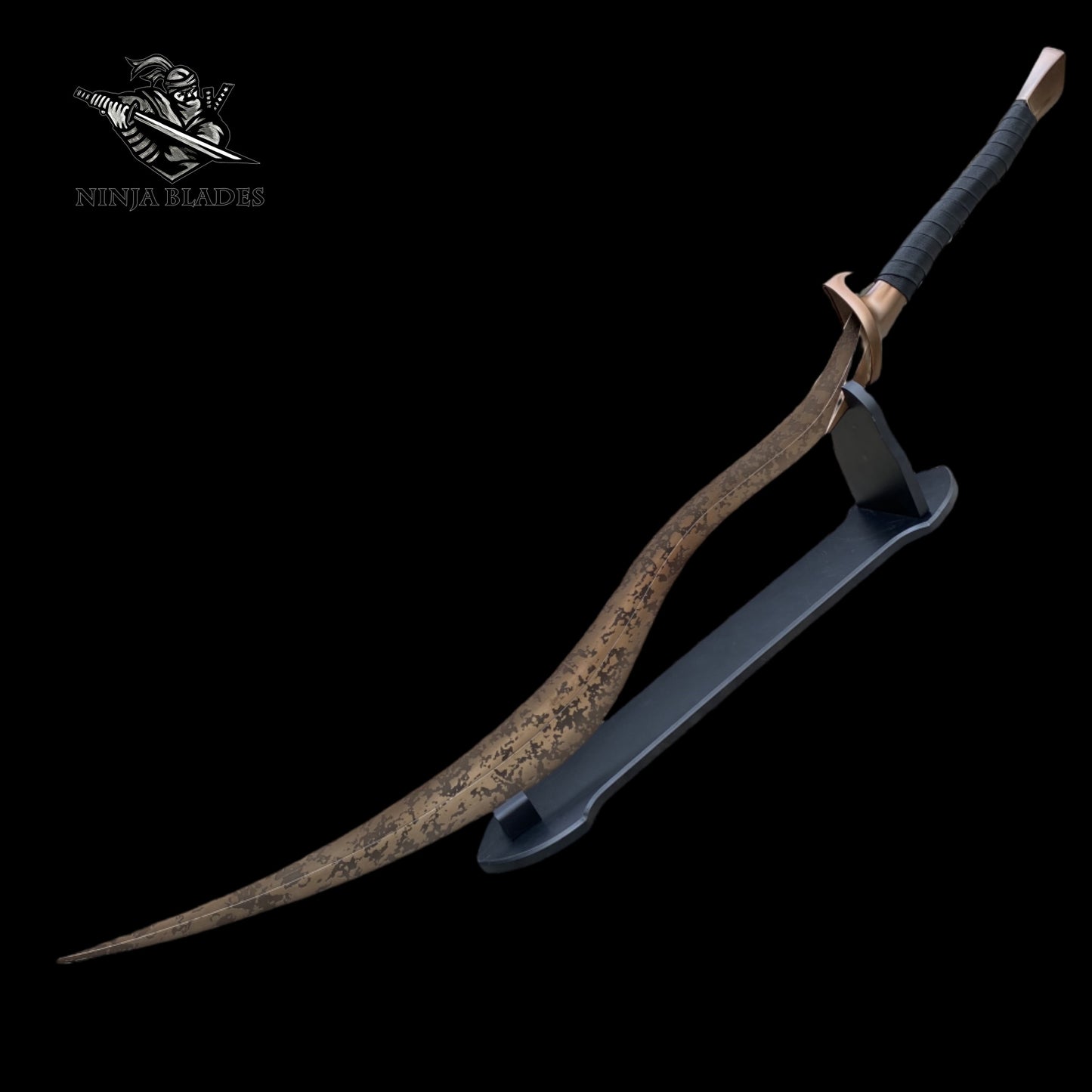 Steel Bloodhound's Fang Life-size Replica