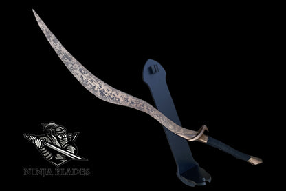 Steel Bloodhound's Fang Life-size Replica