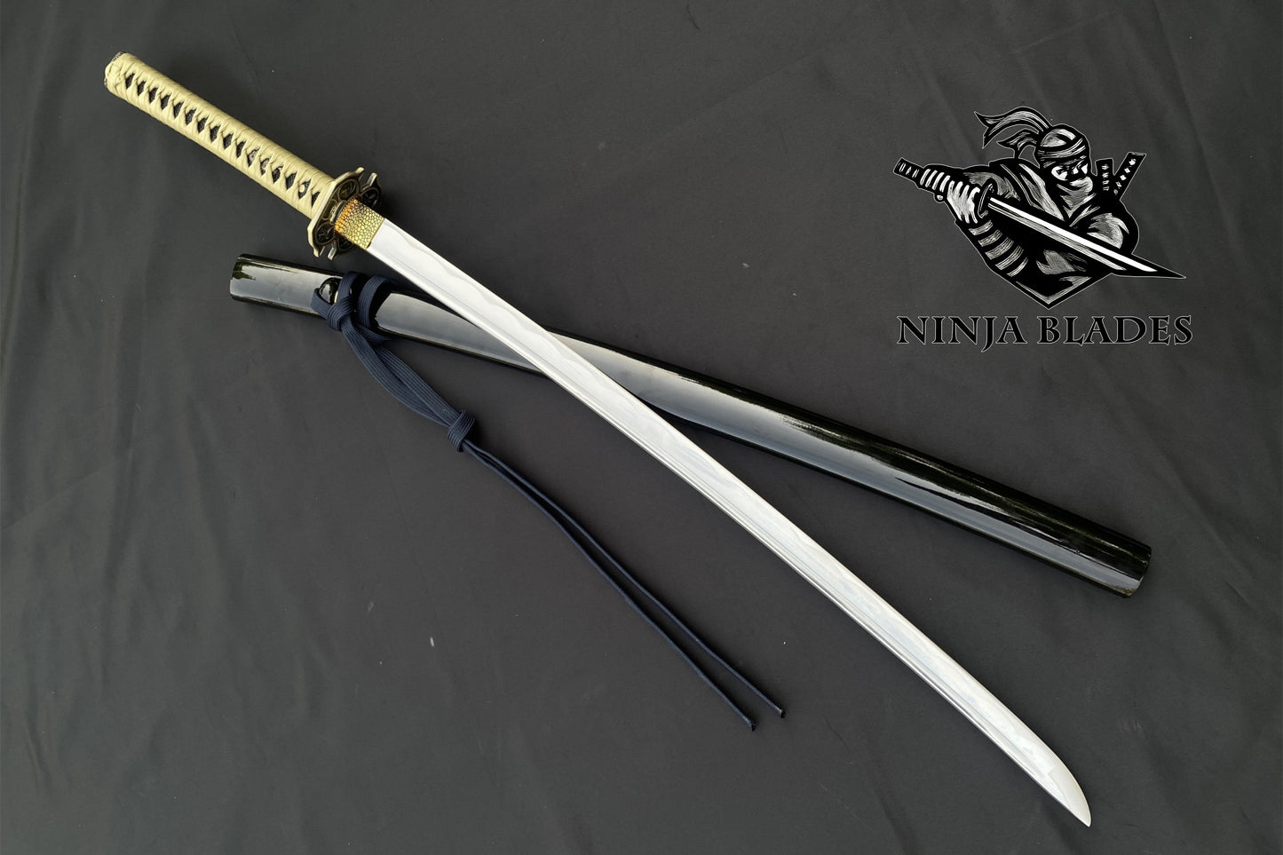 Japanese Katana with Chrysanthemum & Insect Motifs – Classic Edition