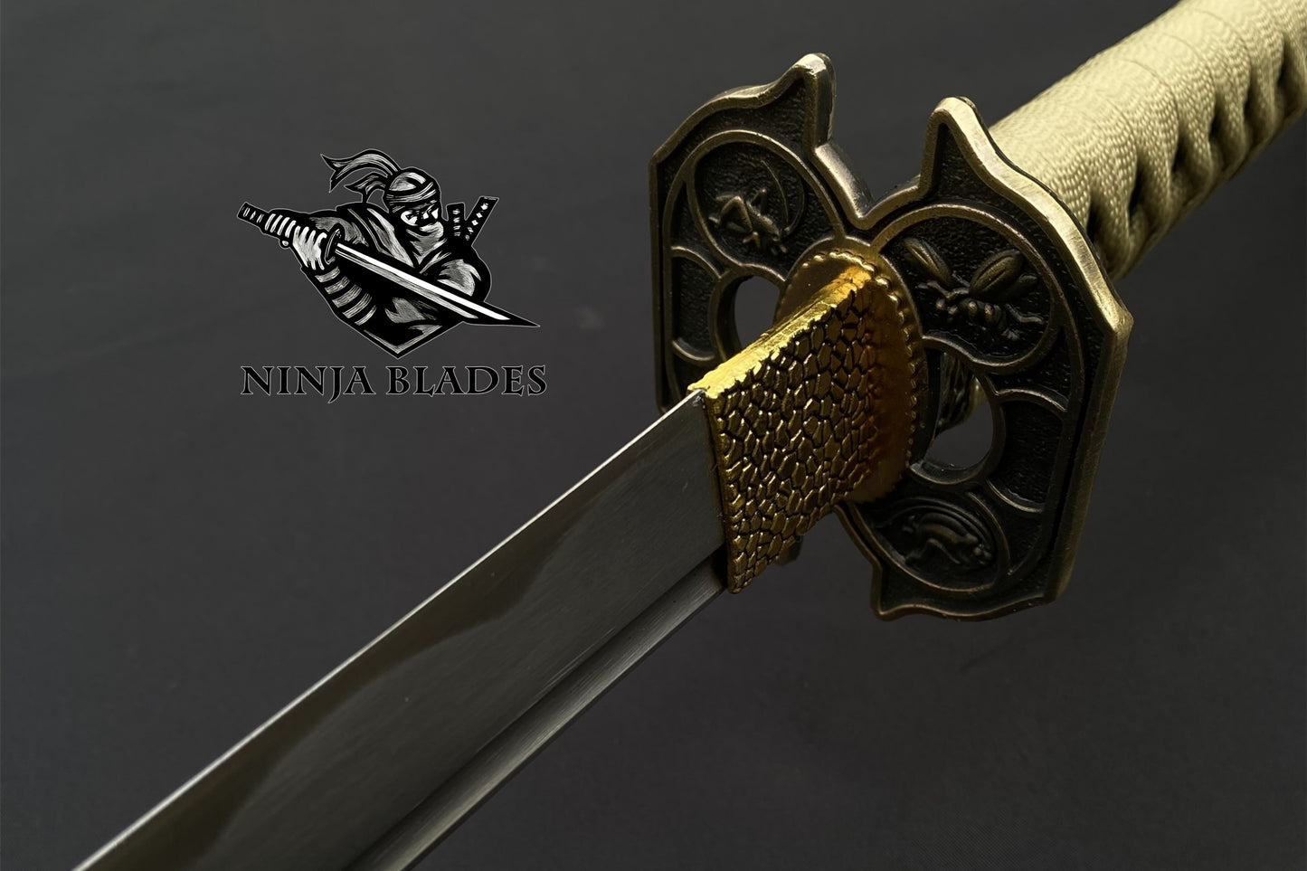 Japanese Katana with Chrysanthemum & Insect Motifs – Classic Edition