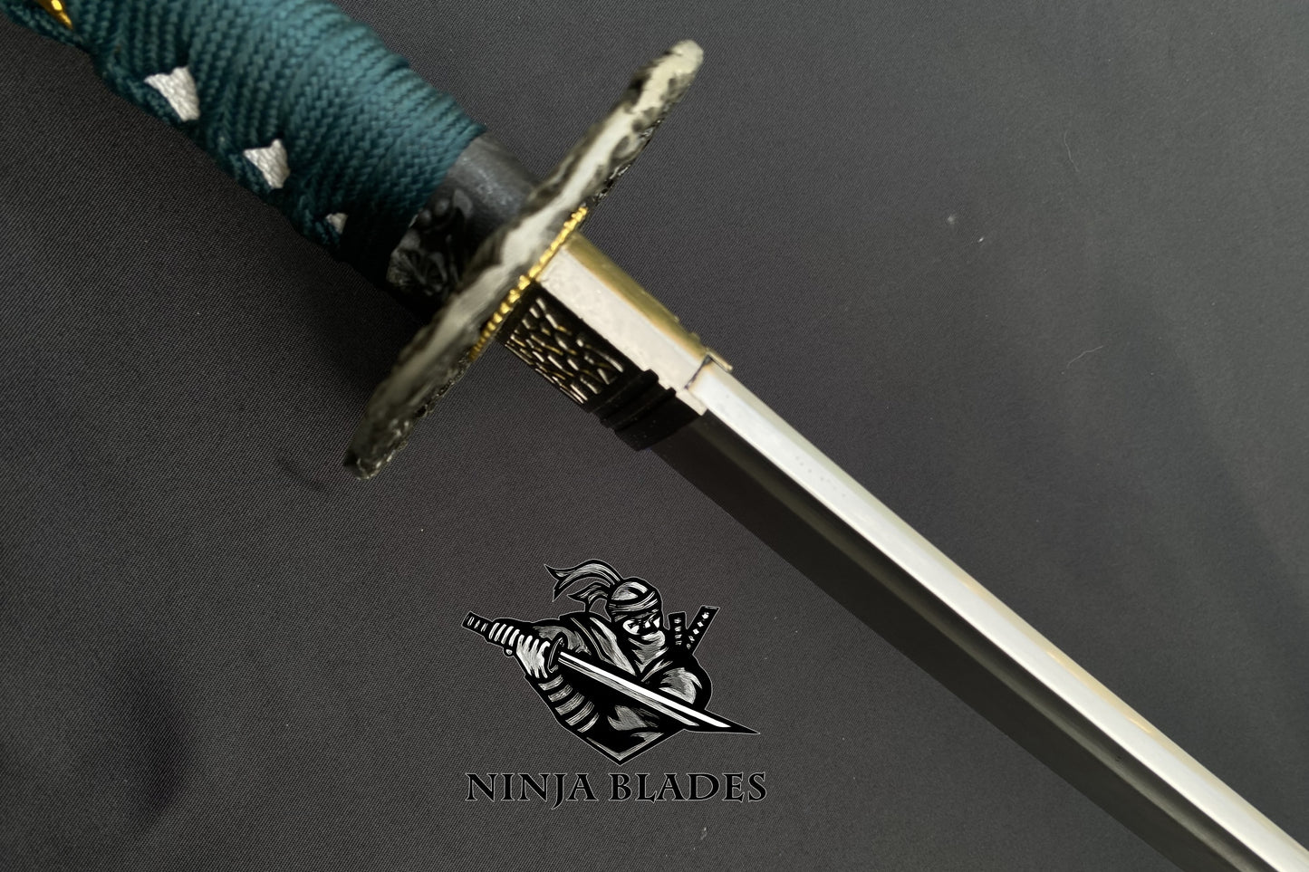 1065 Carbon Steel Premium Katana with Green Saya & Dragon Fittings