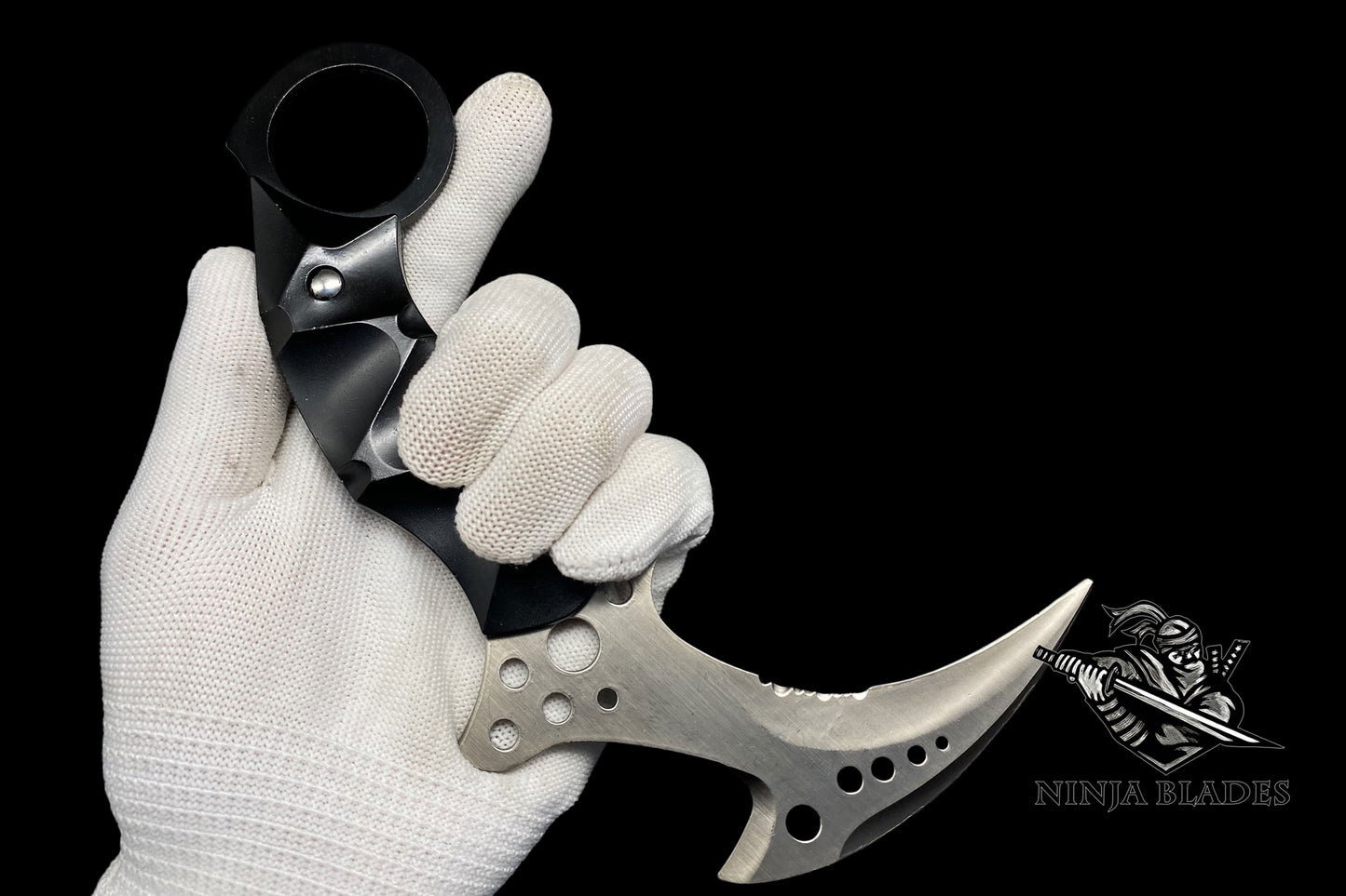 Re8 Village Chris Karambit Metal Replica - Blunt Blade Prop