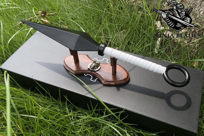 Classic Ninja Kunai Replica (Cosplay & Display Only)