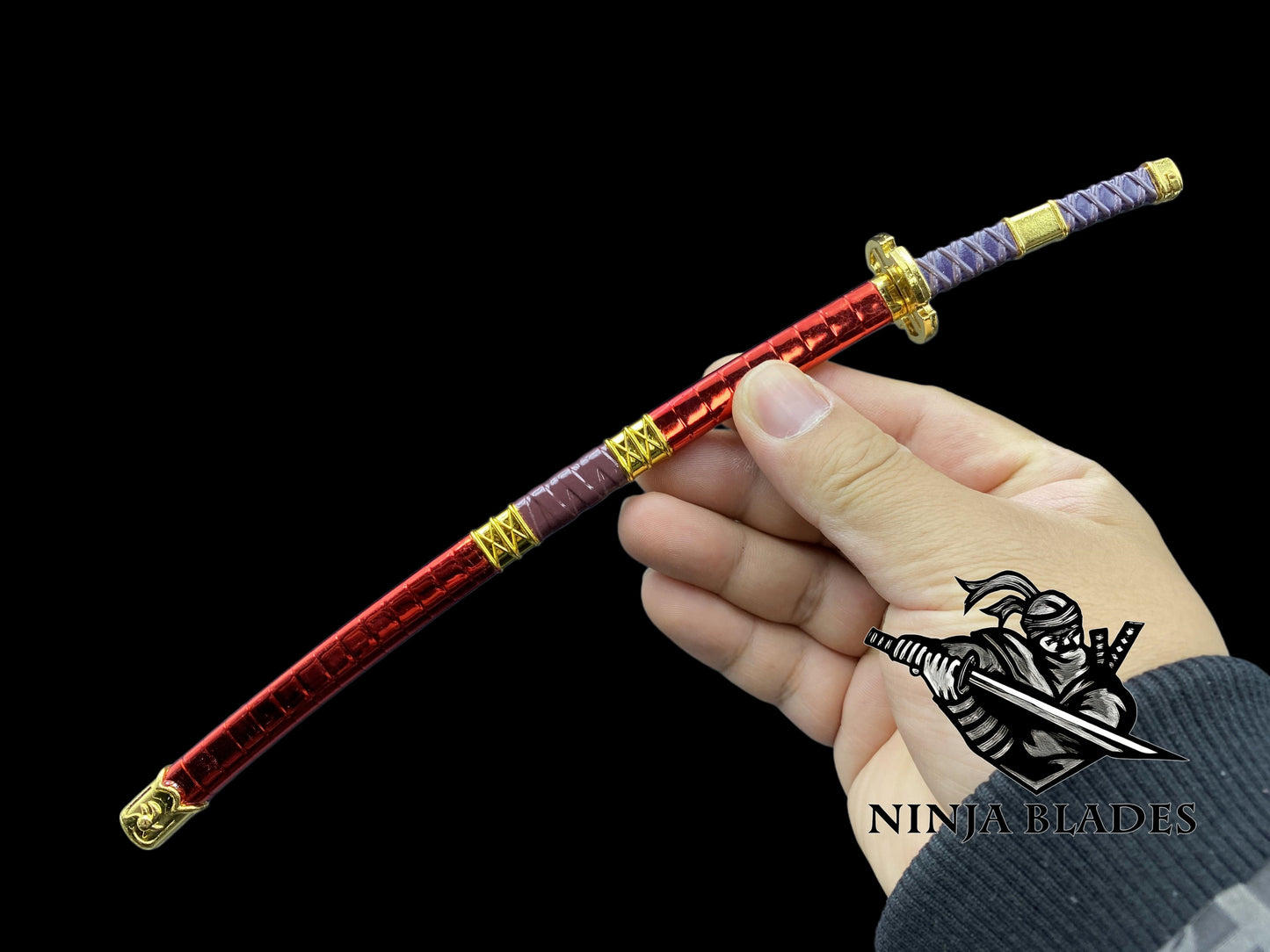 Roronoa Zoro Sandai Kitetsu 26cm Mini Metal Replica Unsharpened Anime Sword Collectible with Display Stand